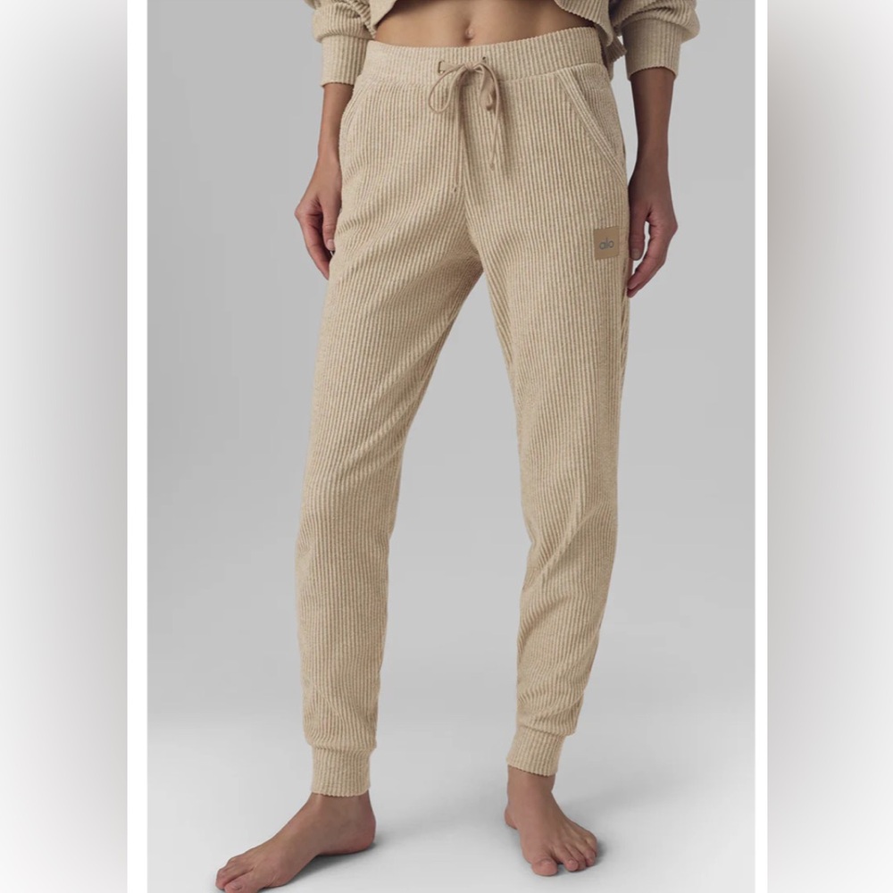 ALO Yoga Size L Muse Sweatpants Gravel Heather